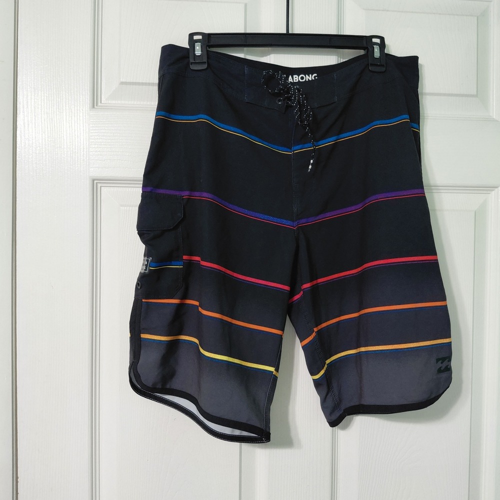Billabong Platinum X 73 Mens Board Shorts Black Multi Stripe Size 32 M129NBSS